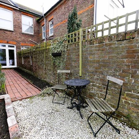Quirky Spacious Ground Floor Victorian Garden Flat Worthing Kültér fotó