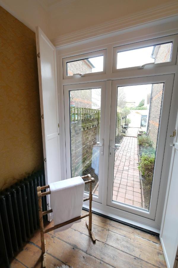 Quirky Spacious Ground Floor Victorian Garden Flat Worthing Kültér fotó